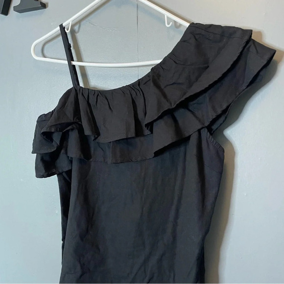 Old navy black linen one shoulder ruffle top size small - Picture 2 of 10
